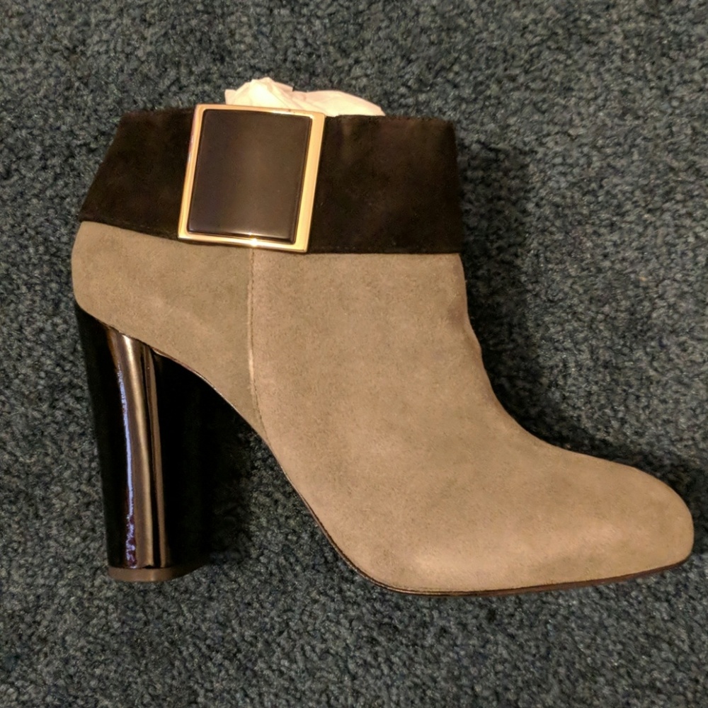 TORY BURCH. New in the box. Size 9.5 ankle boots.